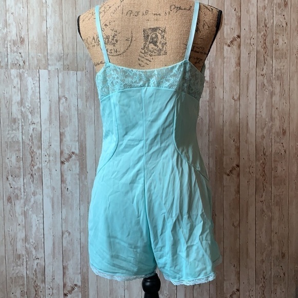 𝅺VINTAGE Nylotrique De Luxe Romper - Picture 3 of 8